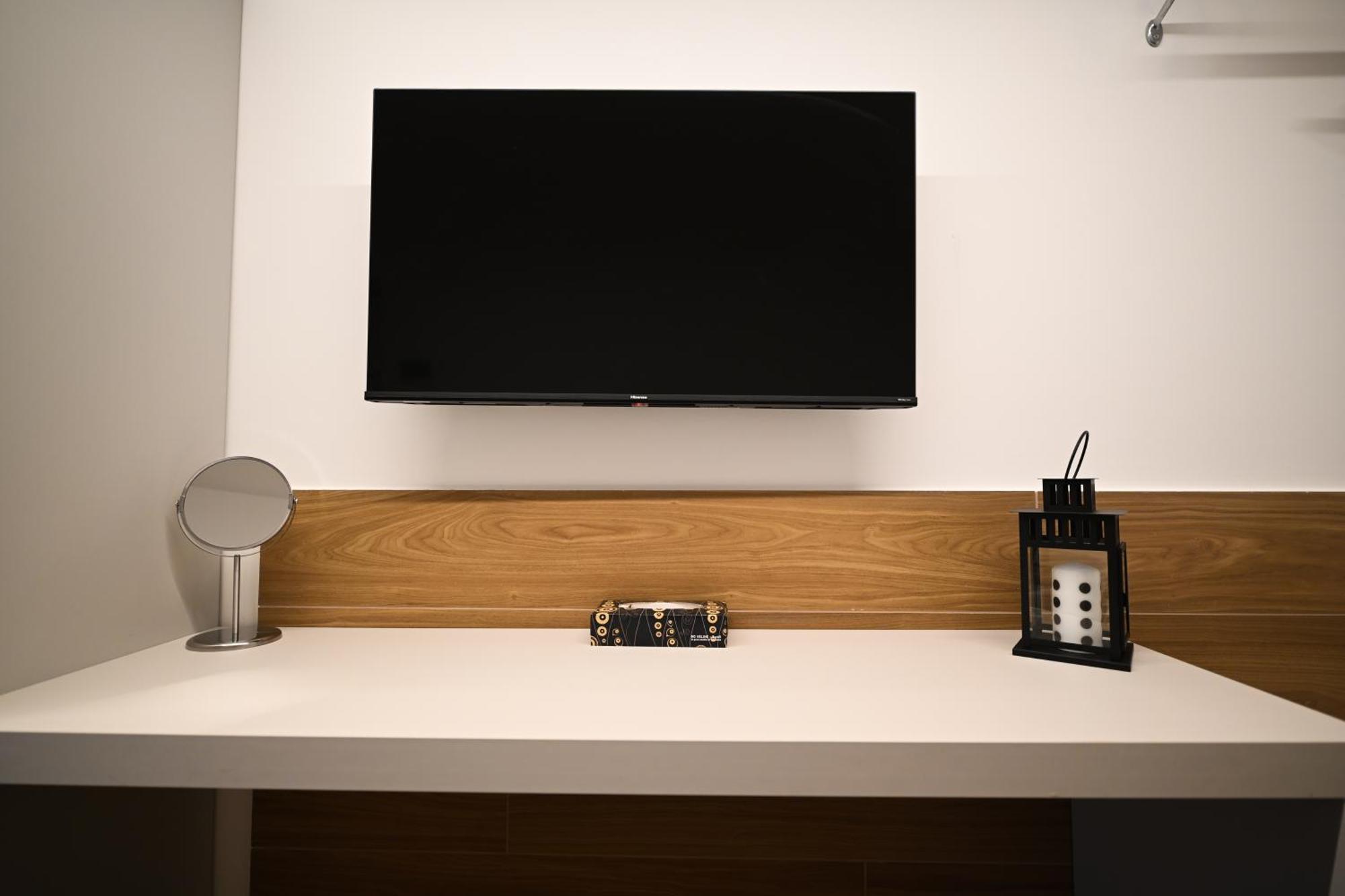 Luna Apartment