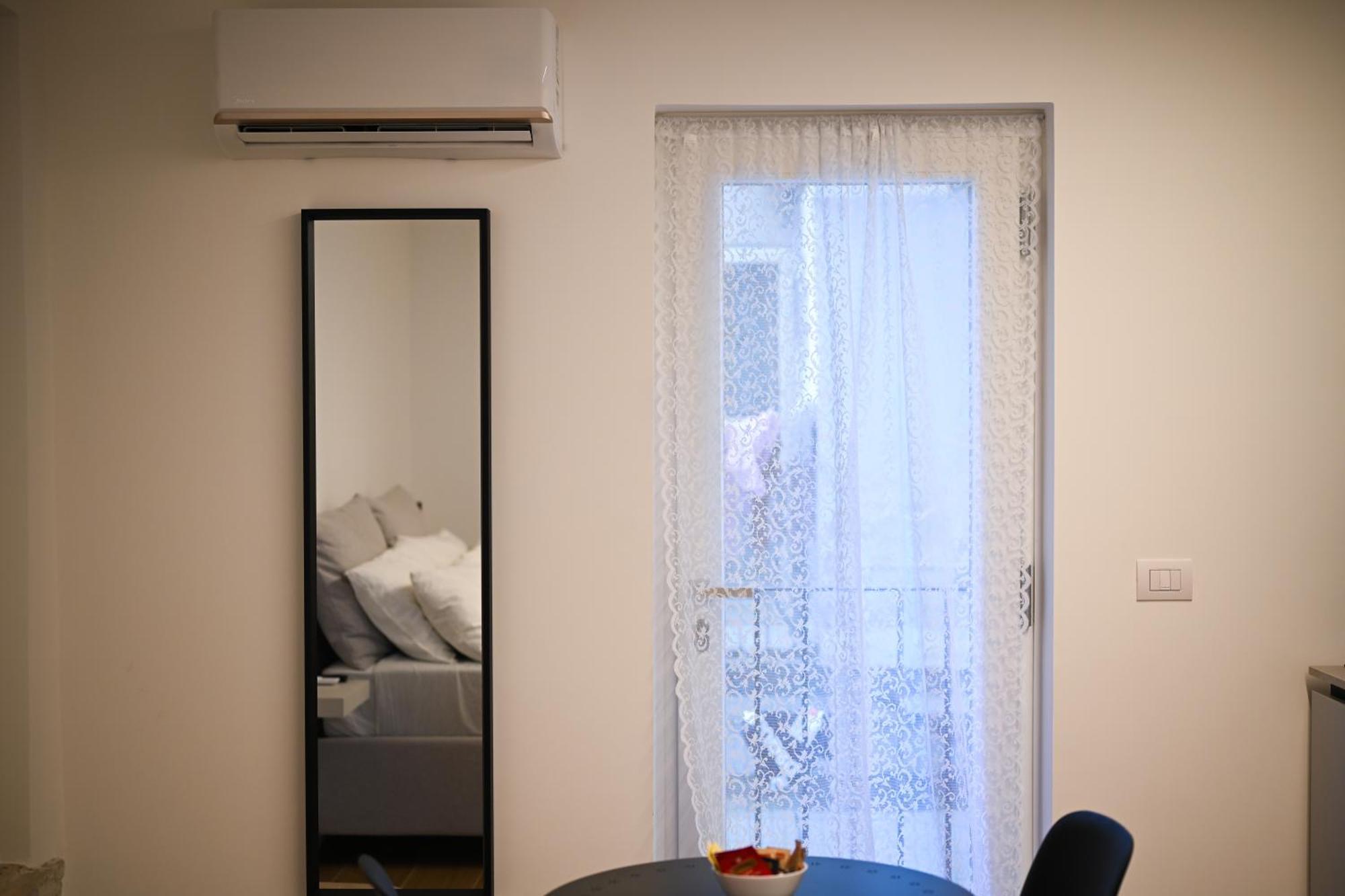 Luna Apartment *